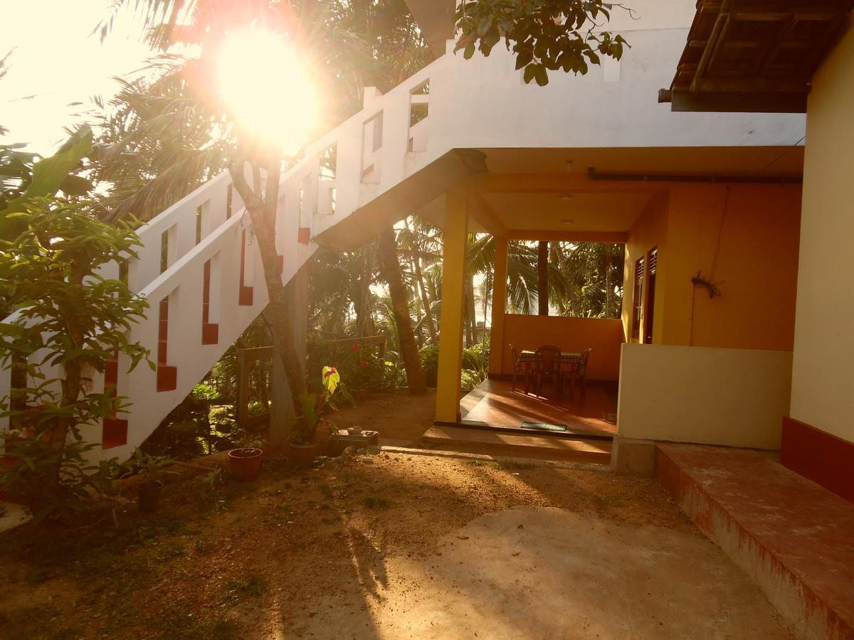 Allan Guest Mirissa Banduramulla Exterior foto